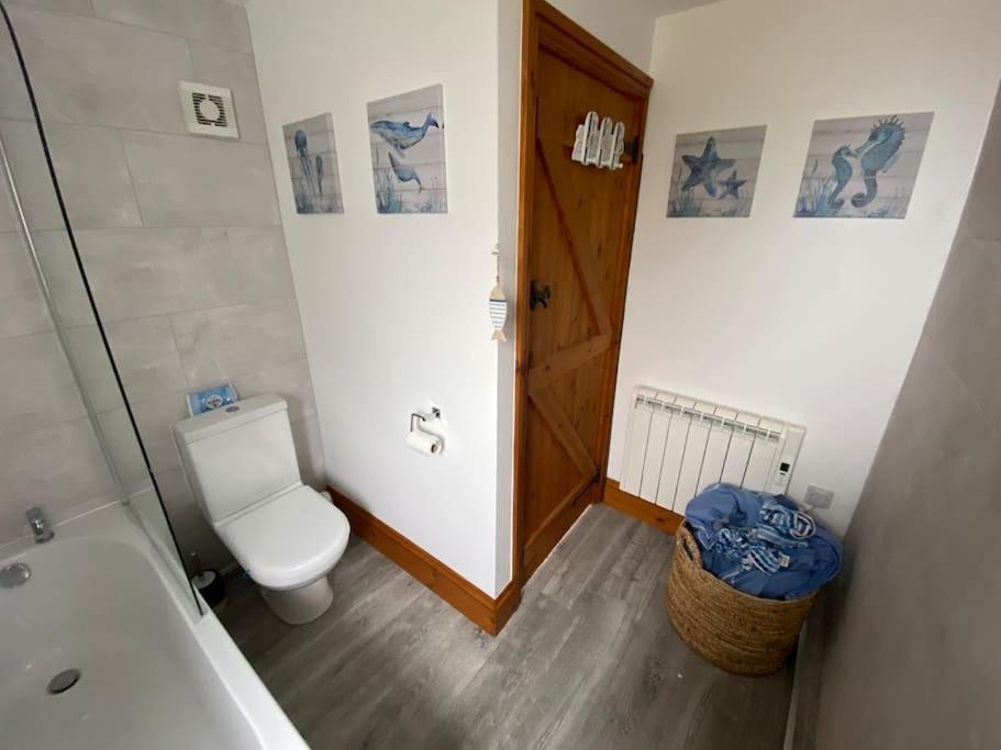 Quaint Beachside Cottage Chapel Saint Leonards Exteriör bild